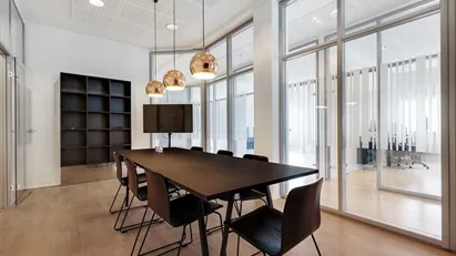 Ingen binding, kontor til 2.600 kr. – med parkeringsmulighed lige ved døren i Randers